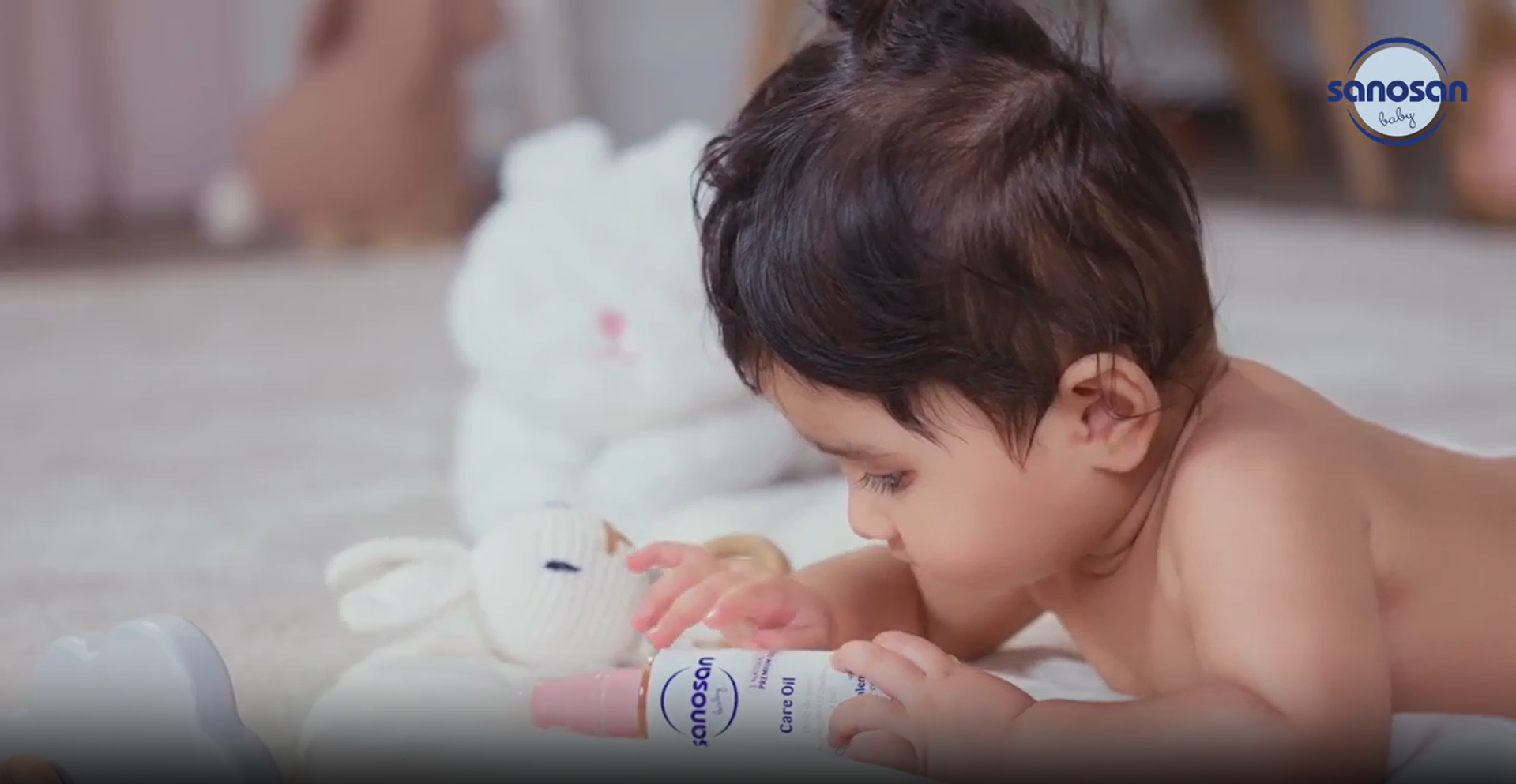 Load video: Sanosan Baby Care Oil- With Organic Olive, Almond & Sunflower seed oil